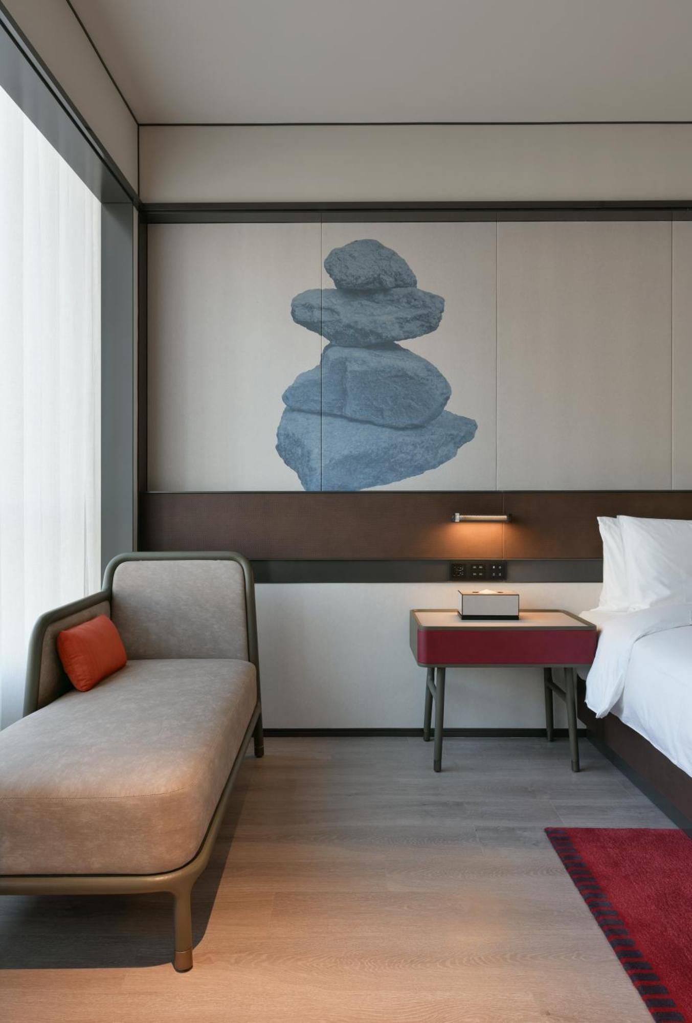 Joya Gubei Hotel 5*